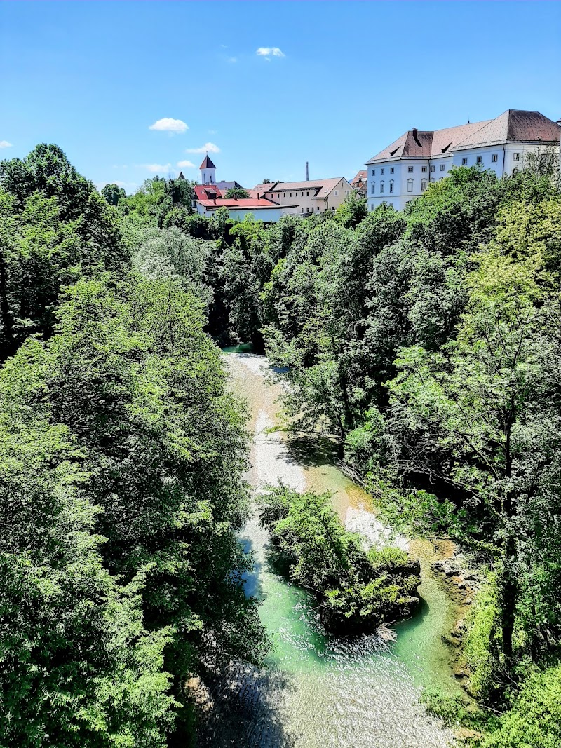 Zavod za turizem Kranj - Zavod za turizem Kranj Glavni trg 2, 4000 Kranj, Slovenia
