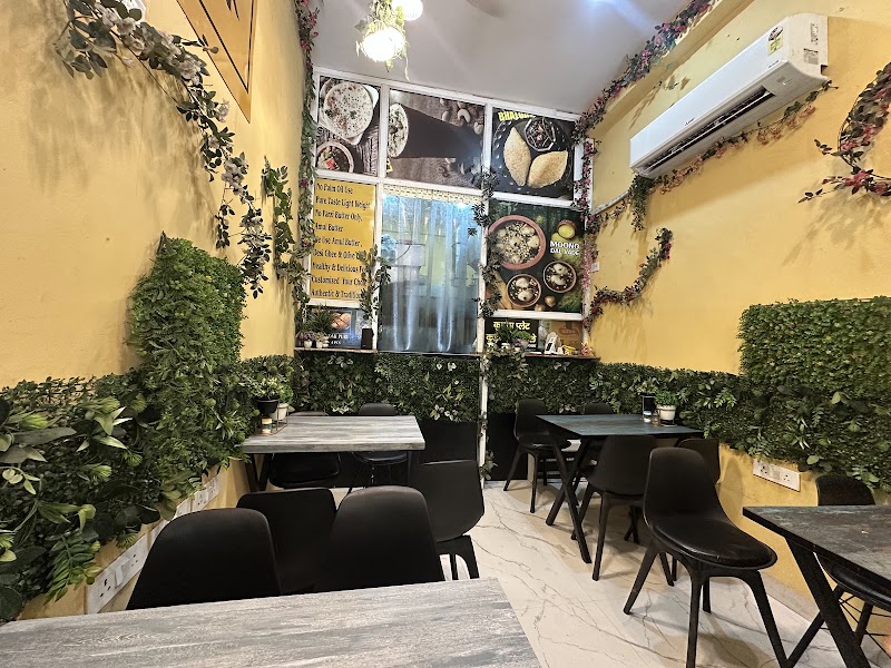 Swaad Tantra - Purani Delhi ke mashoor chole kulche - Swaad Tantra - Purani Delhi ke mashoor chole kulche G 5, Vikas Surya Plaza, plot no 1, Sector 4, Dwarka, Delhi, 110075, India