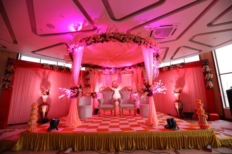 HOTEL HIGHWAY HARI - HOTEL HIGHWAY HARI Rajkot - Dwarka Highway, after Jamnagar bye pass, 10 Kms before Reliance Ravalsir Patia, next to Hyundai showroom, Jamnagar, Vasai, Gujarat 361006, India