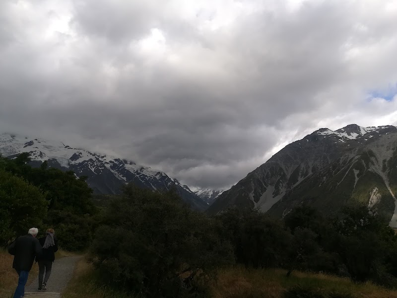 Lord of the Rings Twizel Tour - Lord of the Rings Twizel Tour, 1 Ostler Road, Twizel 7901, New Zealand