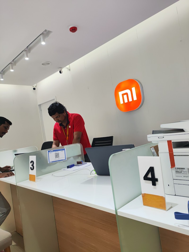 Mi service center - Mi service center, second floor shop no. 5, shraavya Enterprises, Mahalaxmi complex, Moulipara, Telibandha, Raipur, Chhattisgarh 492001, India