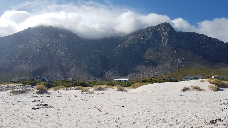 Betty's Bay Beach Parking - Betty's Bay Beach Parking, 5114 Access Rd, Betty's Bay, 7141, South Africa