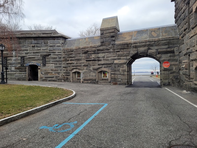 Maritime Industry Museum at Fort Schuyler - Maritime Industry Museum at Fort Schuyler 6 Pennyfield Ave, Bronx, NY 10465, USA