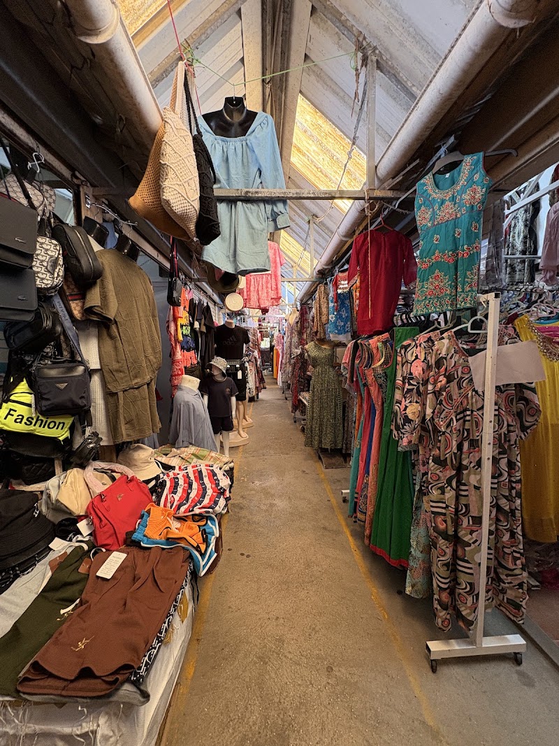 Grand Baie Bazar. - Grand Baie Bazar., XHRP+2GH, chemin bazaar, Grand Baie 30502, Mauritius