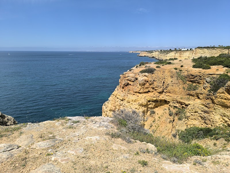 7 Valleys Hike - 7 Valleys Hike Estr. da Marinha, 8400-407 Lagoa, Portugal