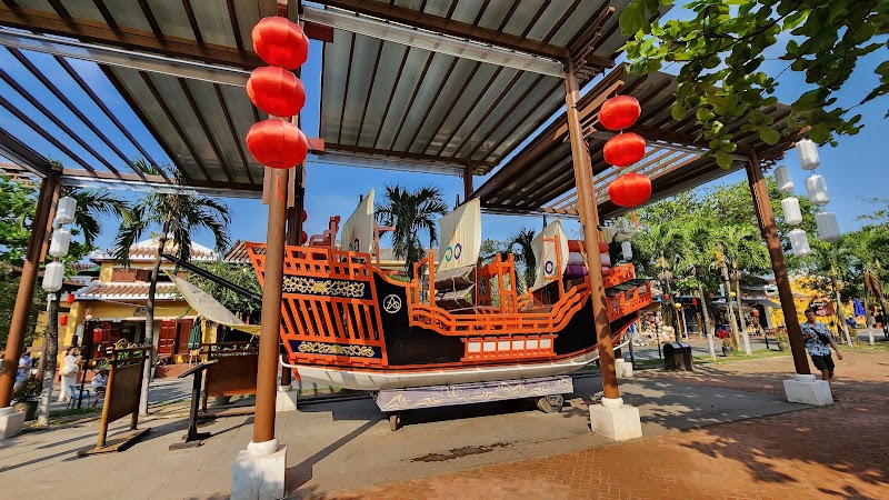 Đình Cẩm Phô - Đình Cẩm Phô 52 Nguyễn Thị Minh Khai, Hội An, Đà Nẵng, Vietnam