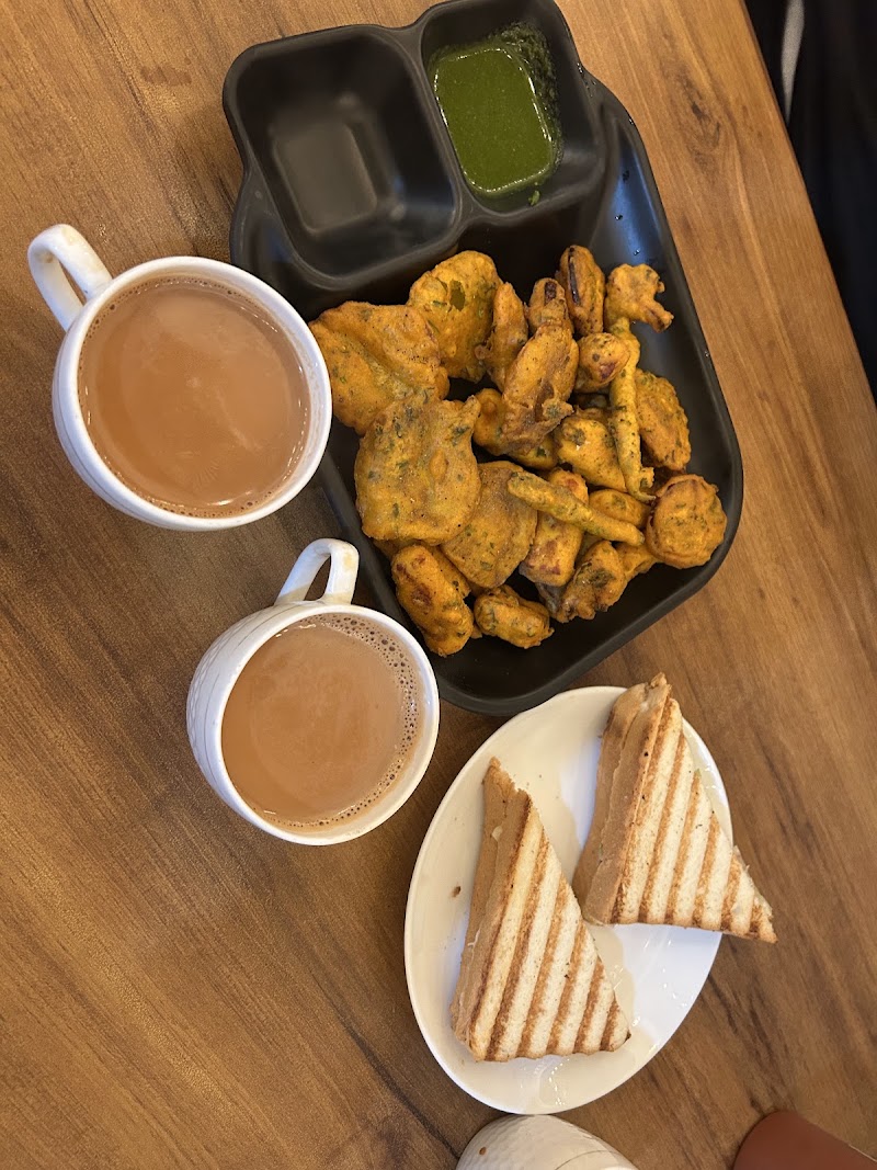 The Kumaon Kettle Cafe and Restaurant - The Kumaon Kettle Cafe and Restaurant, Kumaon Kettle, Bhowali - Gorkhakhal Rd, near Graphic Era, Ghorakhal, Sukha, Uttarakhand 263132, India