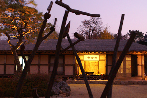 락고재 하회 한옥호텔 - 초가 별관 Rakkojae Hahoe Hanok Hotel - Choga Annex - 락고재 하회 한옥호텔 - 초가 별관 Rakkojae Hahoe Hanok Hotel - Choga Annex 51 Hahoegangbyeon-gil, Pungcheon-myeon, Andong, Gyeongsangbuk-do, South Korea