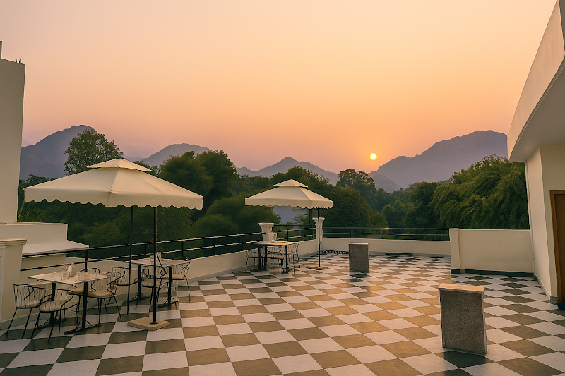 Serenity Hill Resort Near (2Km) Fateh Sagar Lake Udaipur