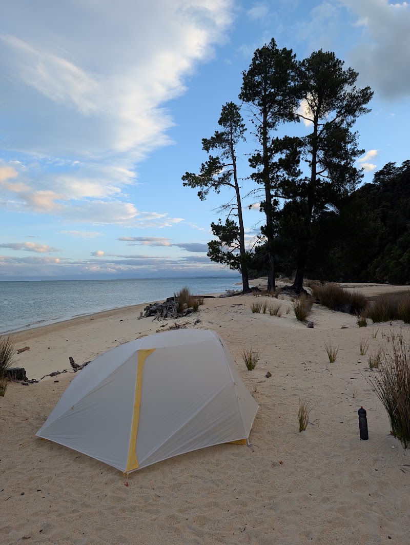 Apple Tree Bay Campsite - Apple Tree Bay Campsite, Abel Tasman Coast track, Tasman Region 7183, New Zealand