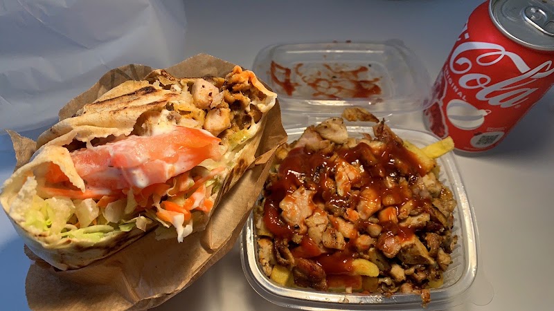 Shawarma 'Kebab' La Primavera (Halal) - Granada Centro - Shawarma 'Kebab' La Primavera (Halal) - Granada Centro, Pl. de Fortuny, Centro, 18009 Granada, Spain