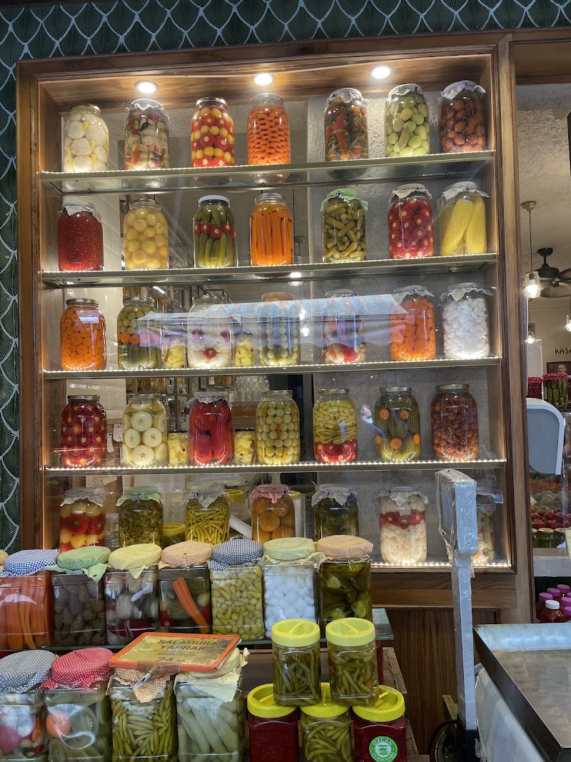 Famous Özcan Pickles - Famous Özcan Pickles, Caferağa, Güneşlibahçe Sok. No:7, 34710 Kadıköy/İstanbul, Türkiye