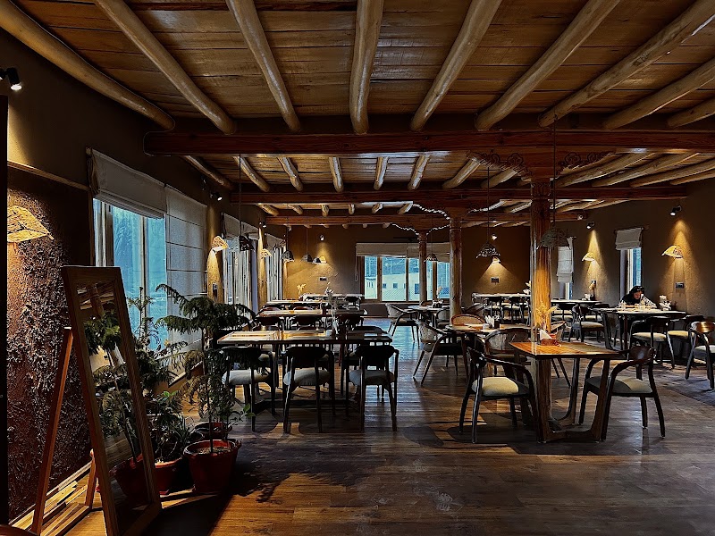 Gyase cafe & restaurant