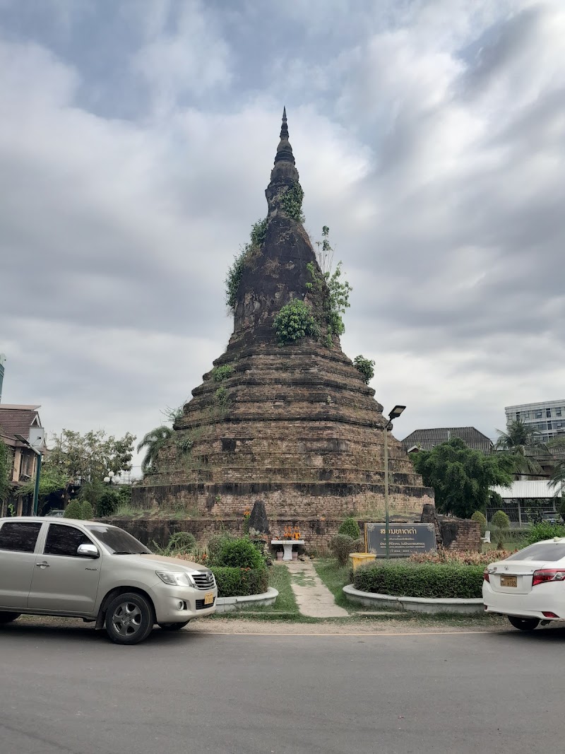 Patuxai - Patuxai, Ave Lane Xang, Vientiane, Laos