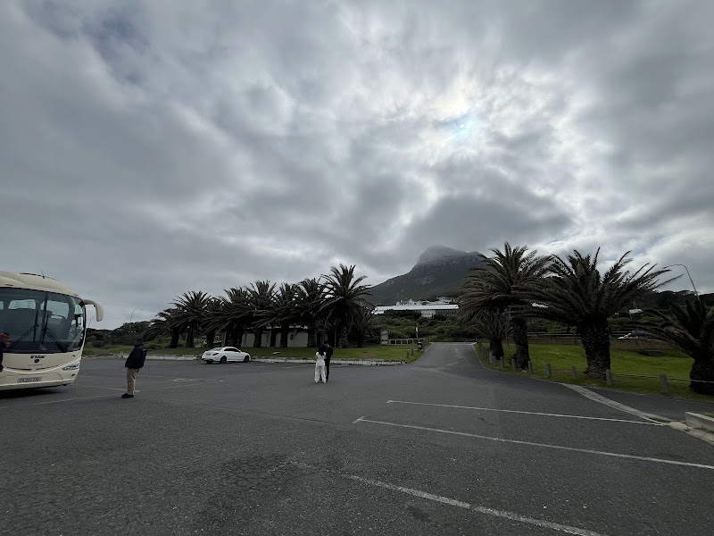 Camps Bay Beach and Table Mountain View Point - Camps Bay Beach and Table Mountain View Point, Camps Bay, Car Park, 0E Victoria Rd, Clifton, Cape Town, 8005, South Africa