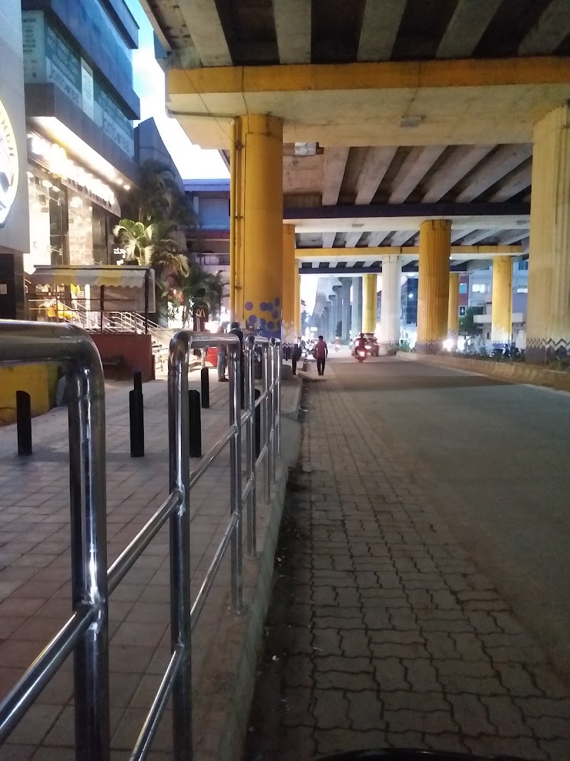 Indiranagar - Indiranagar, Chinmaya Mission Hospital Rd, Binnamangala, Stage 1, Indiranagar, Bengaluru, Karnataka 560038, India