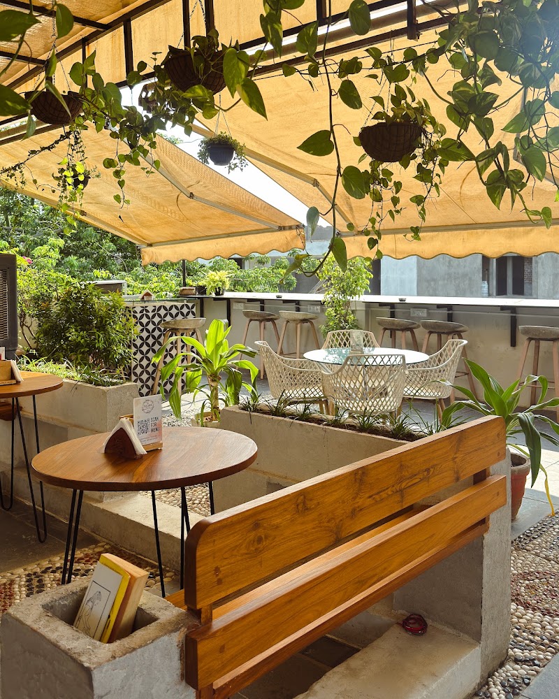 The HighGarden Cafe - The HighGarden Cafe 5th Floor Adited House, Ravindra Nagar, Indore, Madhya Pradesh 452018, India