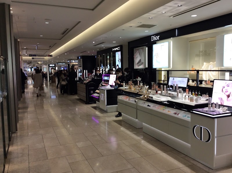 Mitsukoshi Ginza - Mitsukoshi Ginza 4-chōme-6-16 Ginza, Chuo City, Tokyo 104-8212, Japan