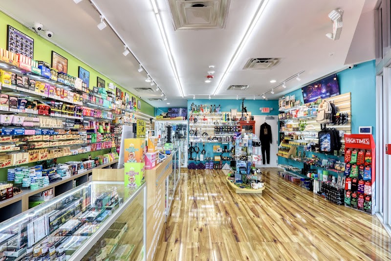 World of Smoke & Vape - Surfside - World of Smoke & Vape - Surfside 9501 Harding Ave Unit A, Surfside, FL 33154, USA