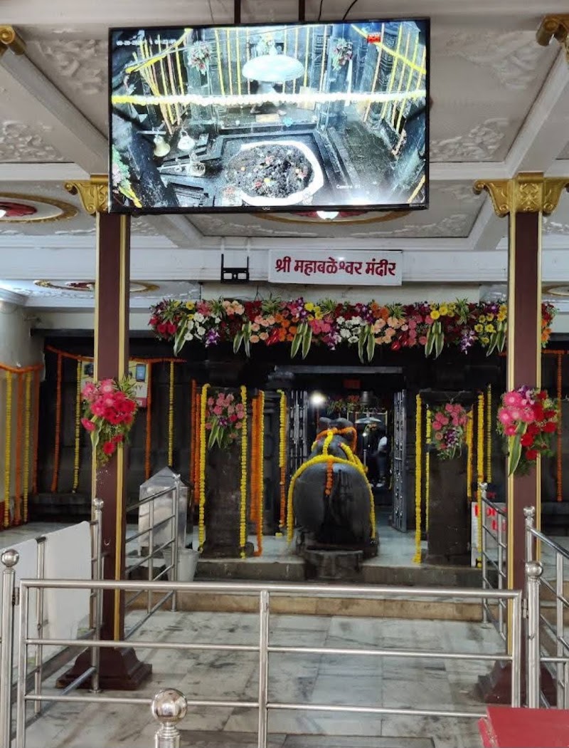 Mahabaleshwar Temple - Mahabaleshwar Temple, XM77+Q5Q, Old Mahabaleshwar, Maharashtra 412806, India