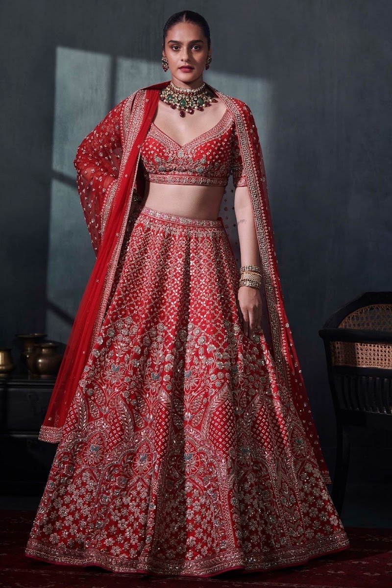 Alpha Fashion Women Boutique - Alpha Fashion Women Boutique Ground floor, BLOCK-B, near Delhi Public School, Sushant Lok Phase I, Sector 43, Gurugram, Haryana 122002, India