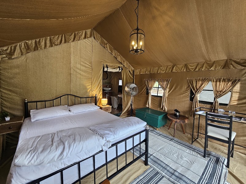 Streaming Offline - A riverside glamping experience - Streaming Offline - A riverside glamping experience Streaming Offline Karjat - A riverside glamping experience, Karjat. Route: Karjat Chowk ➡️ Ambivali village ➡️ via Thembare ➡️ Rajape ➡️ Paach Khadakwadi (Campsite location), Maharashtra 410201, 2GH9+64J, Panchkadakwadi, Maharashtra 410201, India