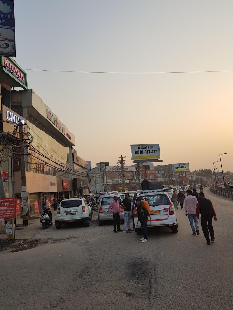 Budget Couriers Pvt Ltd - Budget Couriers Pvt Ltd 331/1/2, Budget House, N.H.-8, Rangpuri, New Delhi, Delhi 110037, India