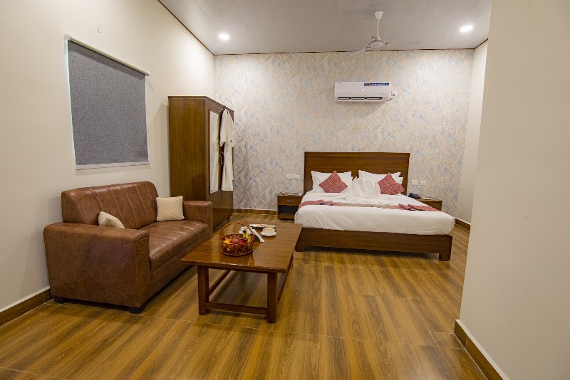 Woodland Resorts - Woodland Resorts, Sy no. 18, near SREENIDHI INTERNATIONAL SCHOOL, opp. Nagbabu studio, Moinabad, Aziznagar, Hyderabad, Telangana 500075, India