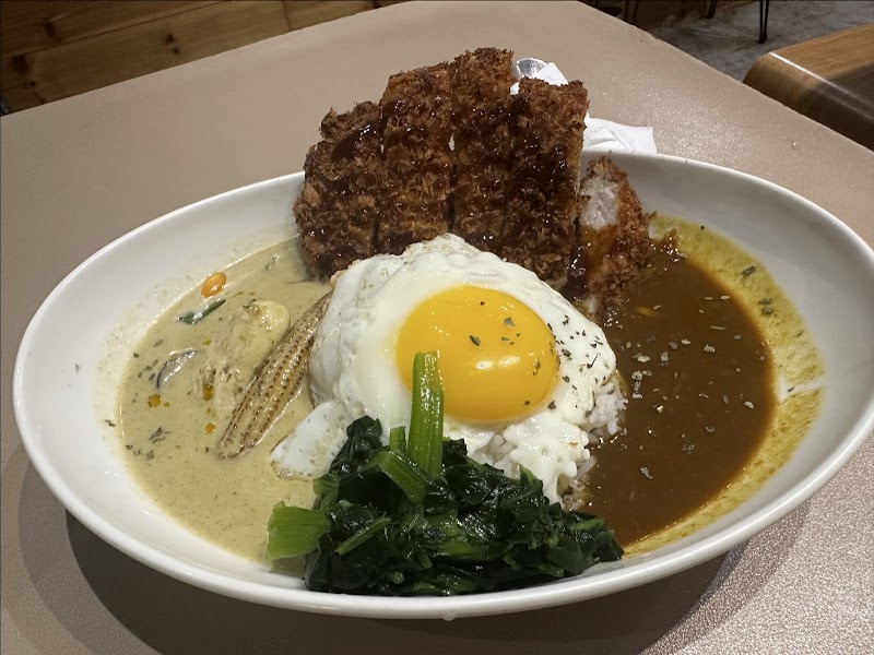 Curry For Peace - Curry For Peace, No. 7號, Lane 519, Guangfu S Rd, Xinyi District, Taipei City, Taiwan 110