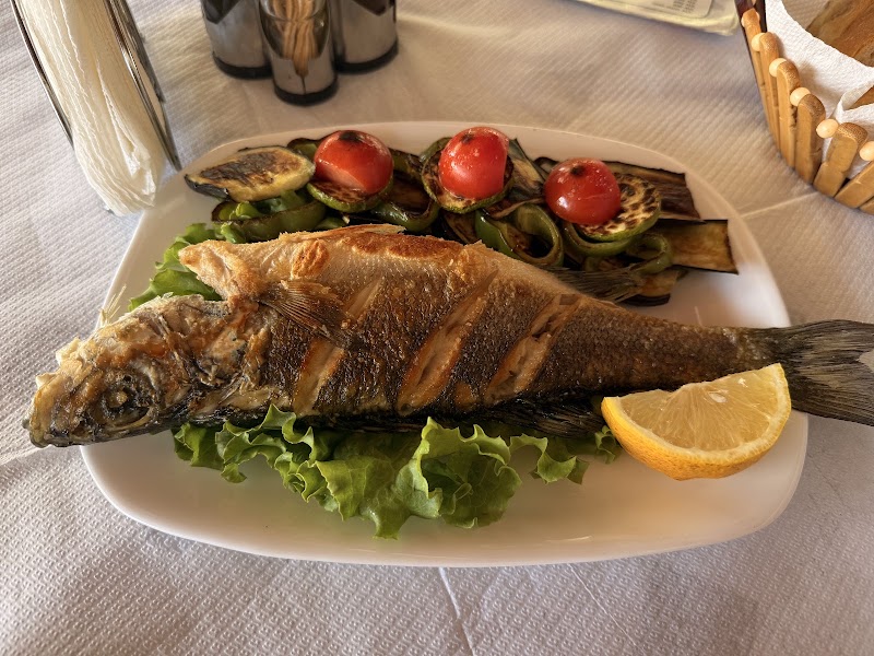 Fish Restaurant Mateo - Fish Restaurant Mateo, Rruga 16 Shtatori, Vlora 9404, Albania