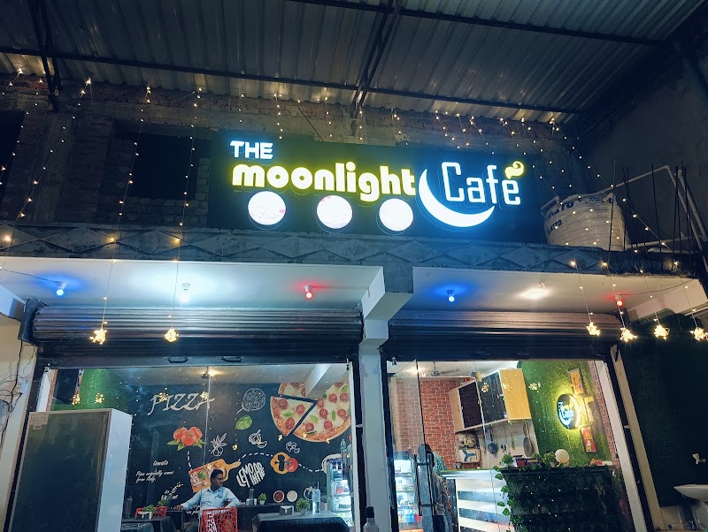 The moonlight cafe - The moonlight cafe, BORODIPA CHOUK PUSORE, बोरोडिपा, Pusaur, Chhattisgarh 496440, India