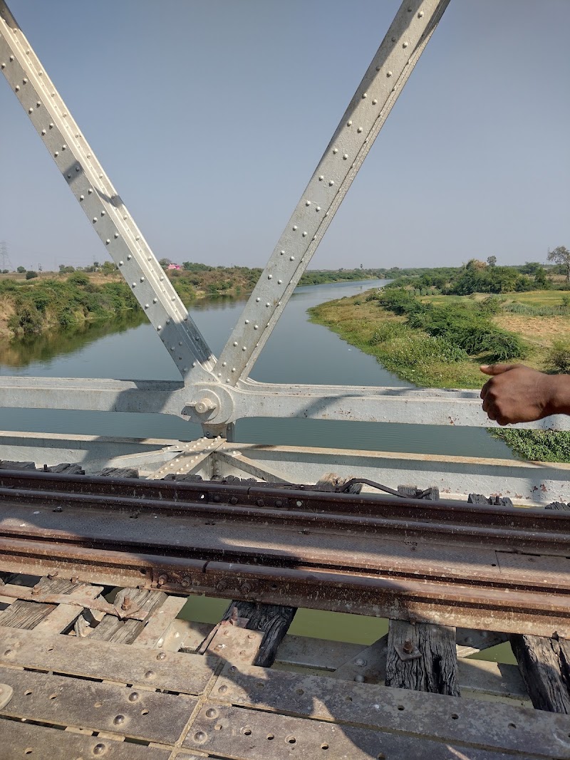 British Era Railway Bridge - British Era Railway Bridge, R9X4+2H9, Lakhpuri, Maharashtra 444107, India