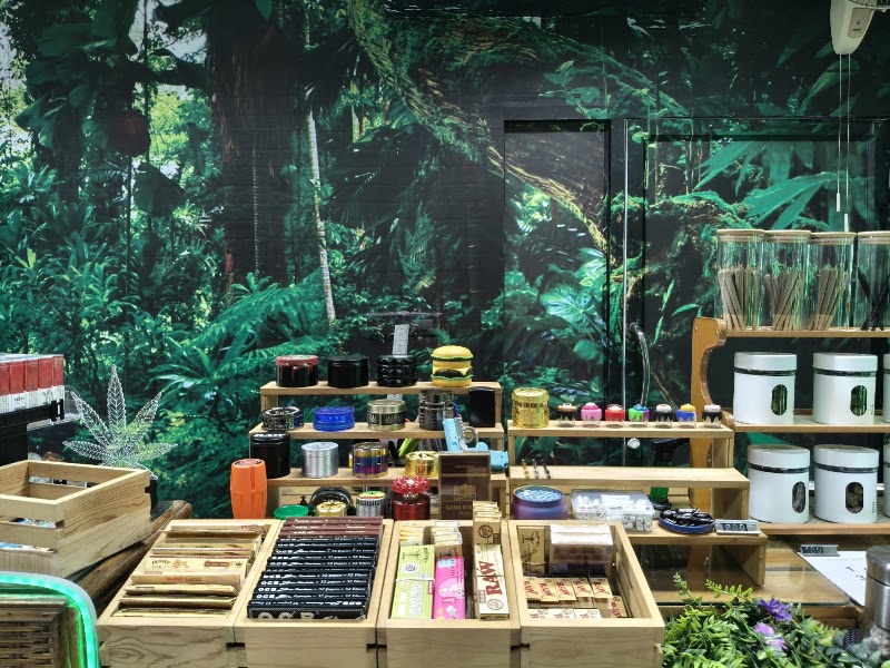 Green House Cannabis @Lamai - Green House Cannabis @Lamai 109 2, Tambon Maret, Amphoe Ko Samui, Chang Wat Surat Thani 84310, Thailand