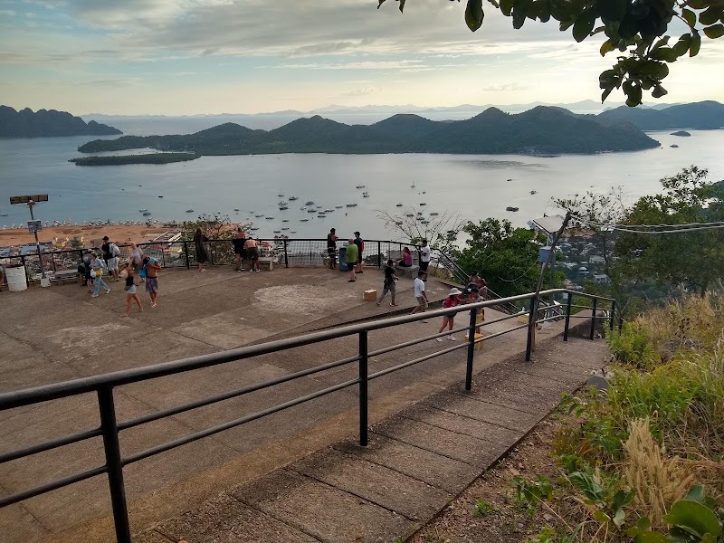 Mount Tapyas Pavilion - Mount Tapyas Pavilion, 2644+75P, Tapyas Trail, Coron, Palawan, Philippines