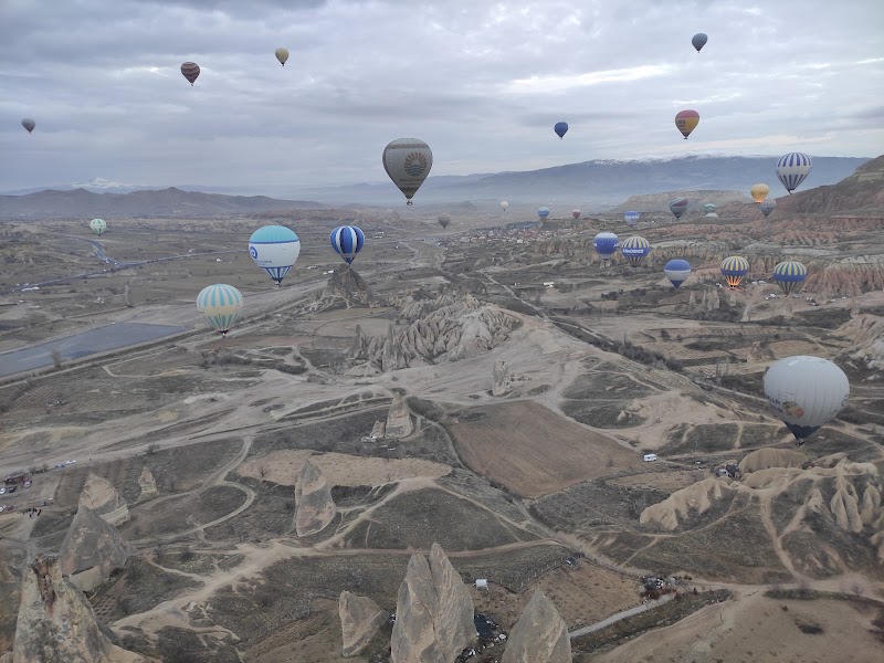 Kapadokya Balloons - Kapadokya Balloons, Aydınlı - Orta, Adnan Menderes Cd. No:14, 50180 Göreme/Nevşehir Merkez/Nevşehir, Türkiye