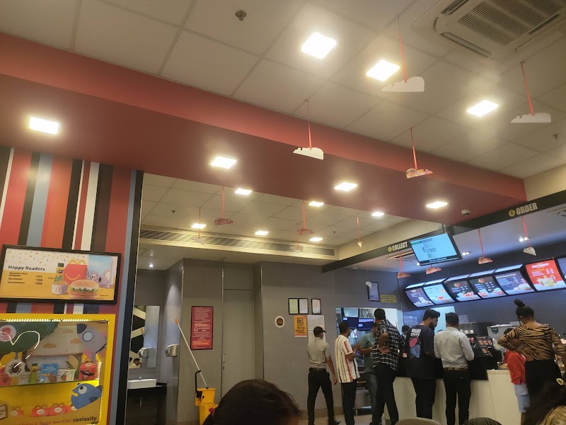 McDonald's - McDonald's G6 Magneto Mall, Ground Floor Maharshi Valmiki Ward, Great Eastern Rd, VIP Chowk, Raipur, Chhattisgarh 492001, India