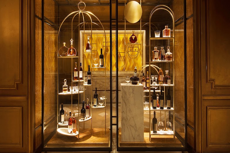 Hôtel de Crillon, A Rosewood Hotel - Hôtel de Crillon, A Rosewood Hotel 10 Pl. de la Concorde, 75008 Paris, France