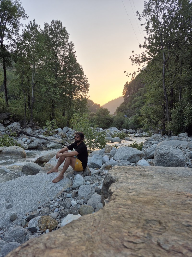 Tirthan River Front Farm Stay - Tirthan River Front Farm Stay near kangra Bank, Gushaini, Banjar, Himachal Pradesh 175123, India