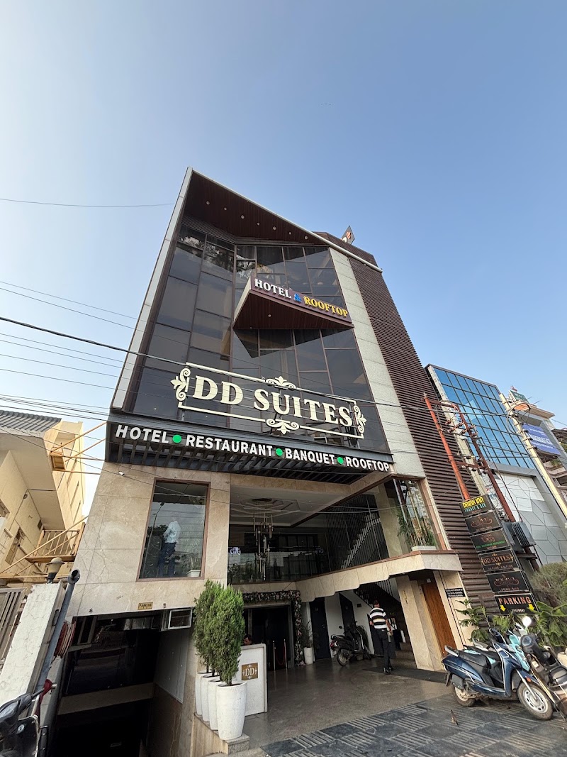 DD SUITES
