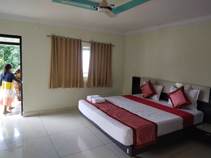THE ROYAL RESORT & RESTAURANT - THE ROYAL RESORT & RESTAURANT, Postmaster, Y S R Puram Post office (B.O Ananthagiri, Araku Valley, Ananthagiri, Andhra Pradesh 535145, India