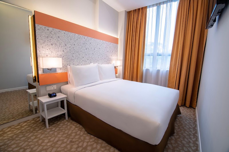 Holiday Inn Express & Suites Johor Bahru by IHG - Holiday Inn Express & Suites Johor Bahru by IHG Lot 512, Jalan Syed Mohamed Mufti, Bandar Johor Bahru, 80000 Johor Bahru, Johor Darul Ta'zim, Malaysia