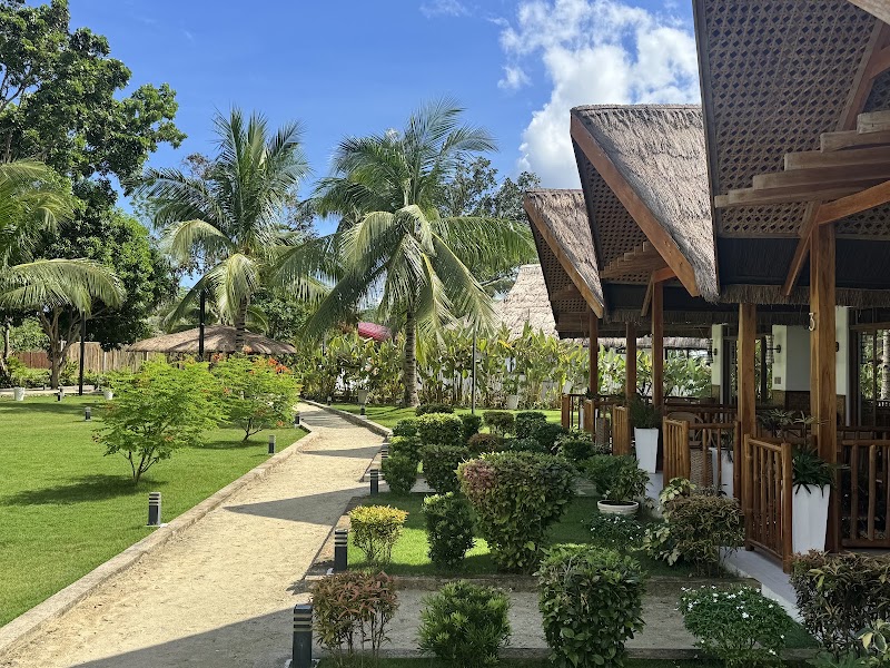 Casa Verde Cliff Resort and Spa