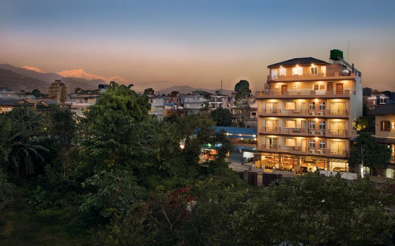 Hotel Lake Shore - Hotel Lake Shore Pragati Marga, Pokhara 33700, Nepal