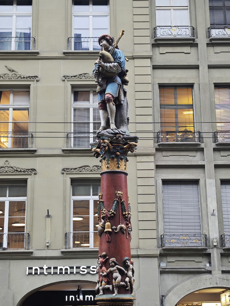Pfeiferbrunnen - Pfeiferbrunnen Spitalgasse, 3011 Bern, Switzerland