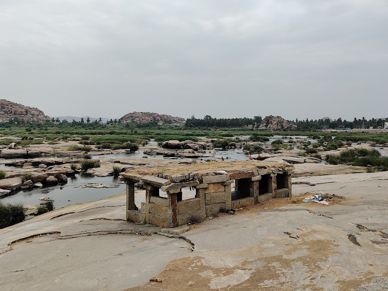 Chintamani Matha Anegundi - Chintamani Matha Anegundi, 8FXV+44C, Anegundi, Karnataka 583227, India