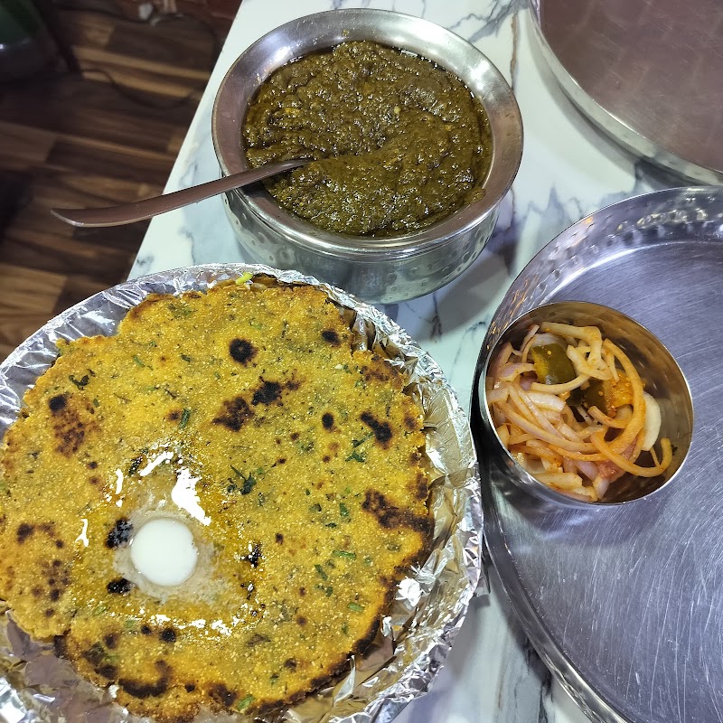 Tandoori Hut RPD - Tandoori Hut RPD 64, K 26, New Link Rd, opp. Bikaji Sweets, Old Sonal Industrial Estate, Kanchpada, Malad West, Mumbai, Maharashtra 400064, India