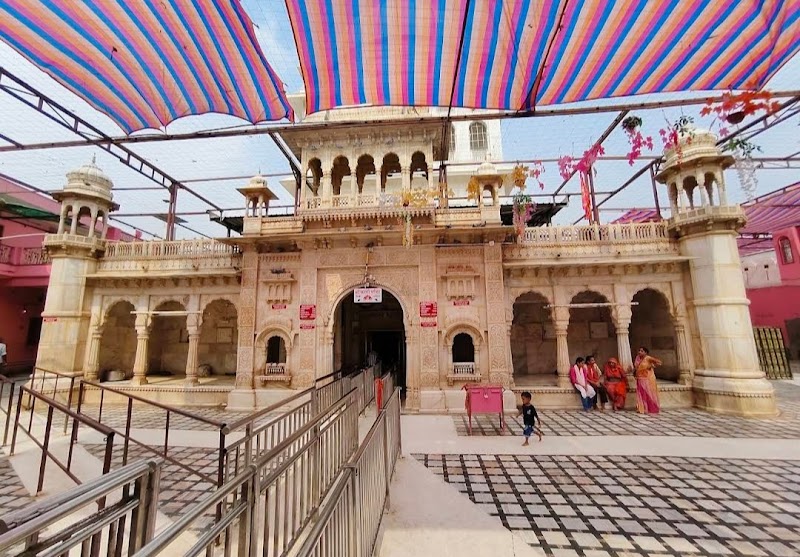 Shree Karni Mata Temple - Shree Karni Mata Temple, NH 89, Deshnok, Rajasthan 334801, India