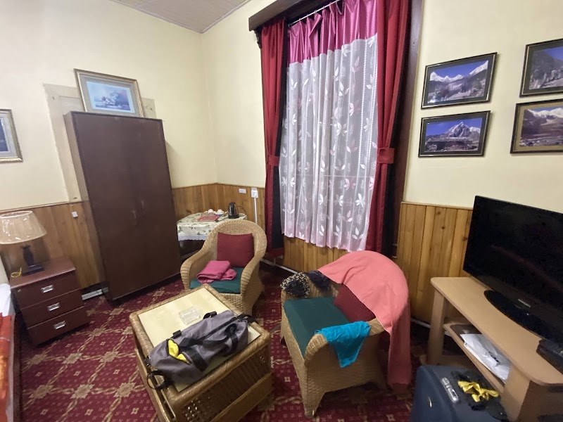 Classic Guest House - Classic Guest House 27W9+47C, Manbari Basti, Darjeeling, West Bengal 734101, India