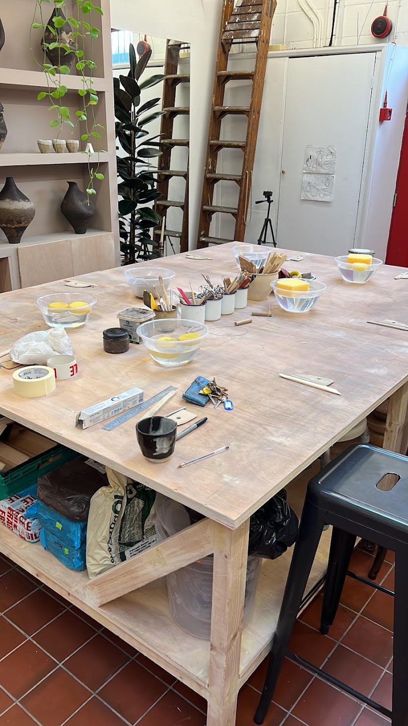Ceramic Studio & Gallery By Ayse Habibe Kucuk - Ceramic Studio & Gallery By Ayse Habibe Kucuk, 2 Broadway Market Mews, London E8 4TS, UK