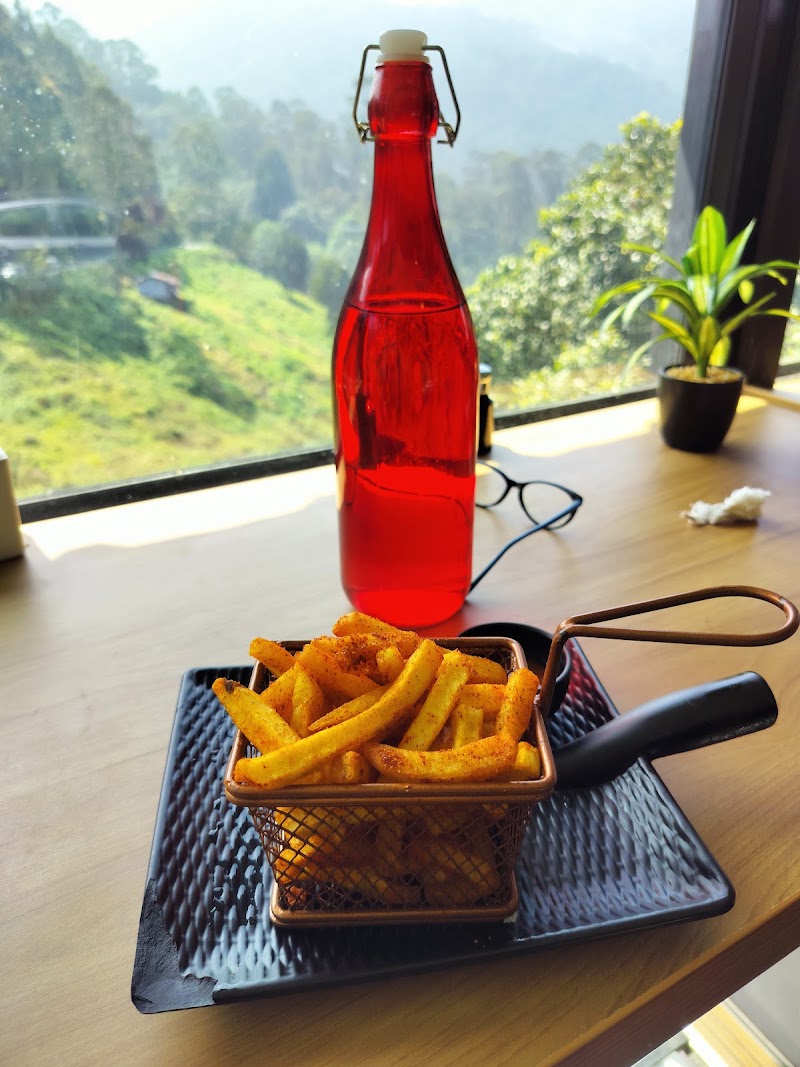 Trekky's cafe - Trekky's cafe 7C25+37J, Kodaikanal Rd, Poombarai, Tamil Nadu 624103, India